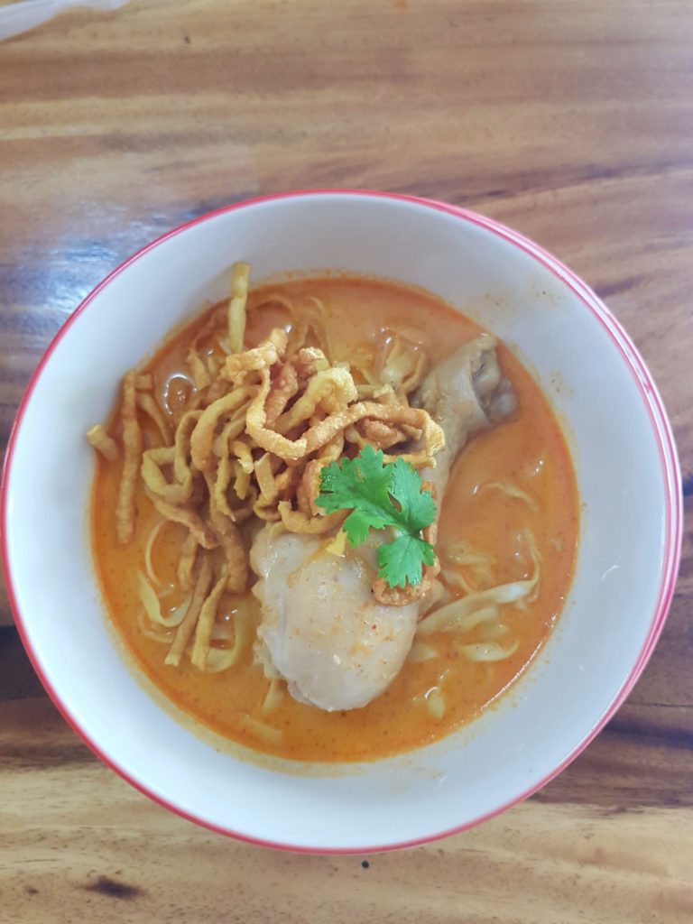 Chiang Mai Khao Soi ruoka