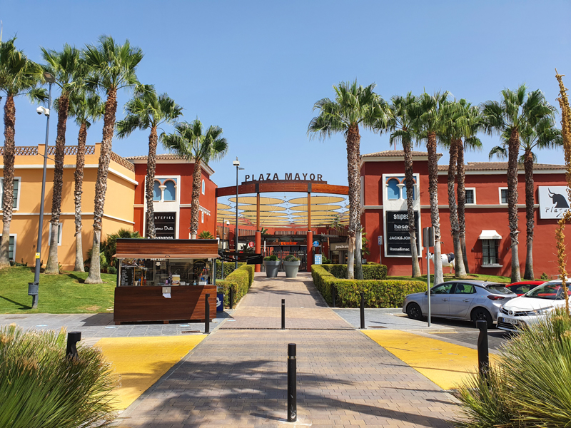 Parhaat ostospaikat Costa del Solilla Plaza Mayor ostoskeskus Fuengirolassa