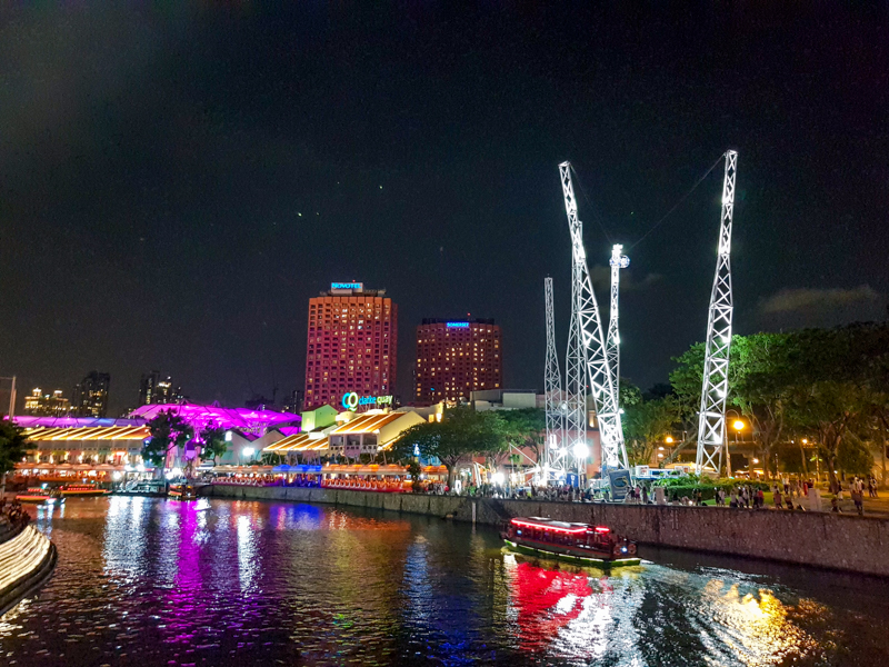 Singapore nähtävyydet, Singaporen yöelämää clarc quayssa