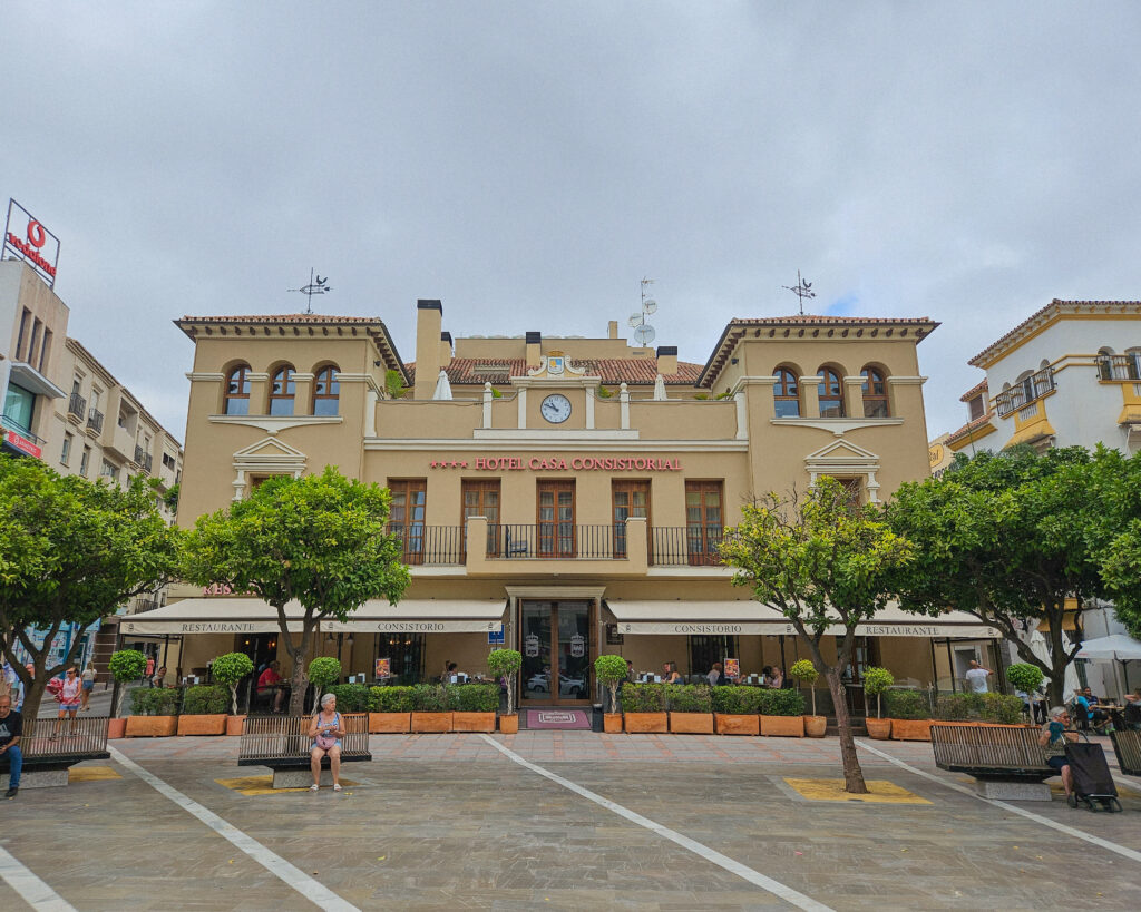 Hotellivinkit Fuengirolaan Casa Consistorial